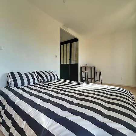 Apartment Refait A Neuf Avec Parking *