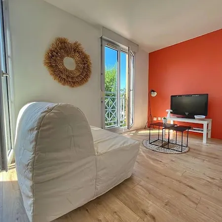 Apartment Refait A Neuf Avec Parking